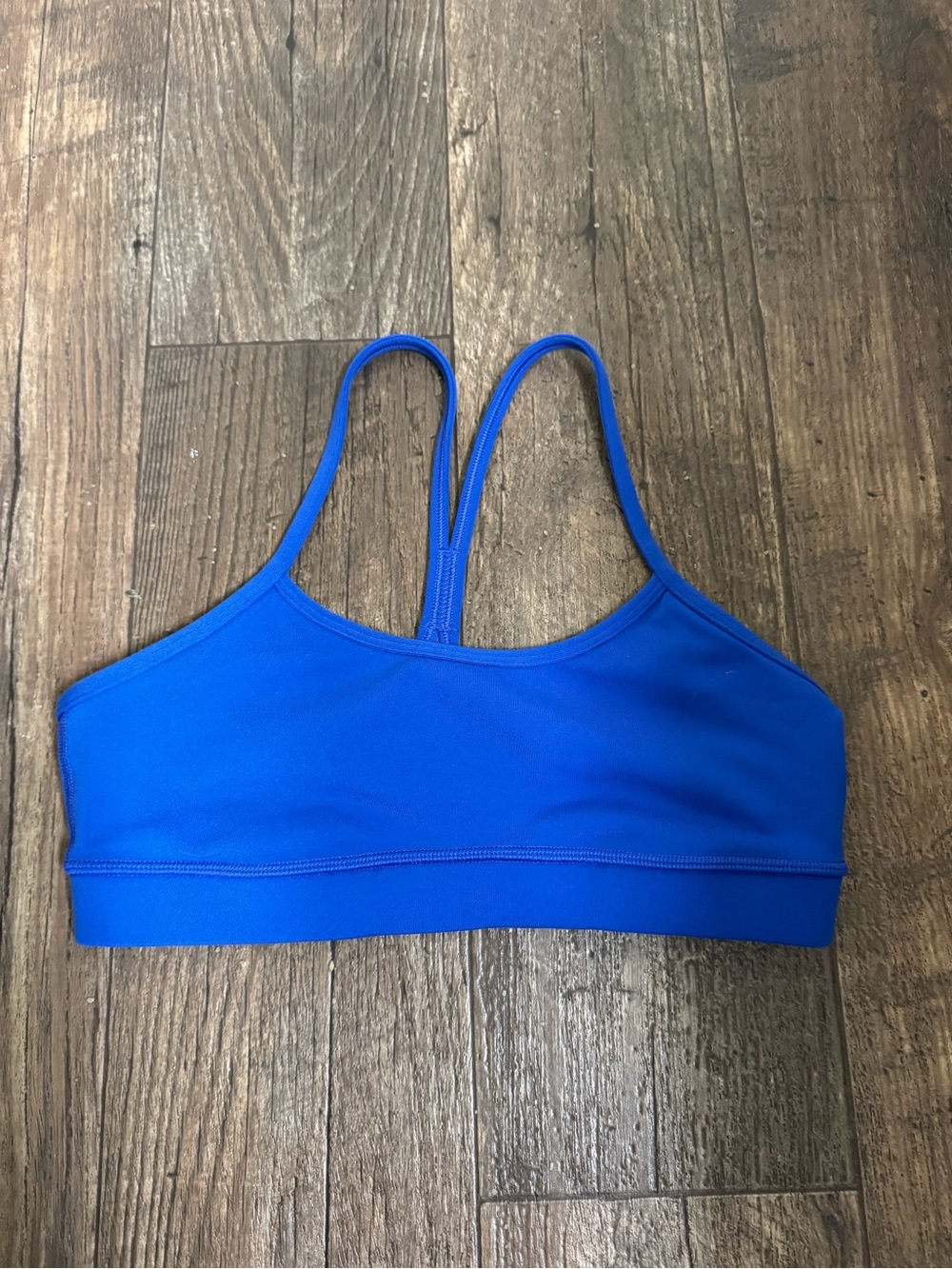 Lululemon Flow Y bra. Sz 6. Bright royal blue.